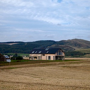 Contemporary side extension to traditional stone built cottage within the Howe of Fife