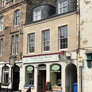 Extensive masonry repairs to C listed building within Cupar Conservation Area